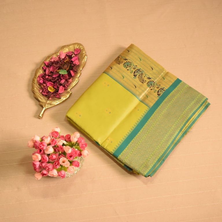 Festive Saree Essentials: What Every Woman Needs in Her Closet