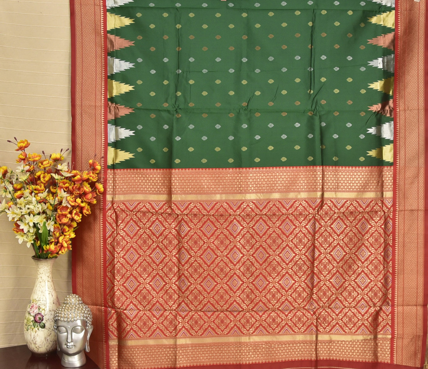 Rich Emerald Green Paithani Silk Saree