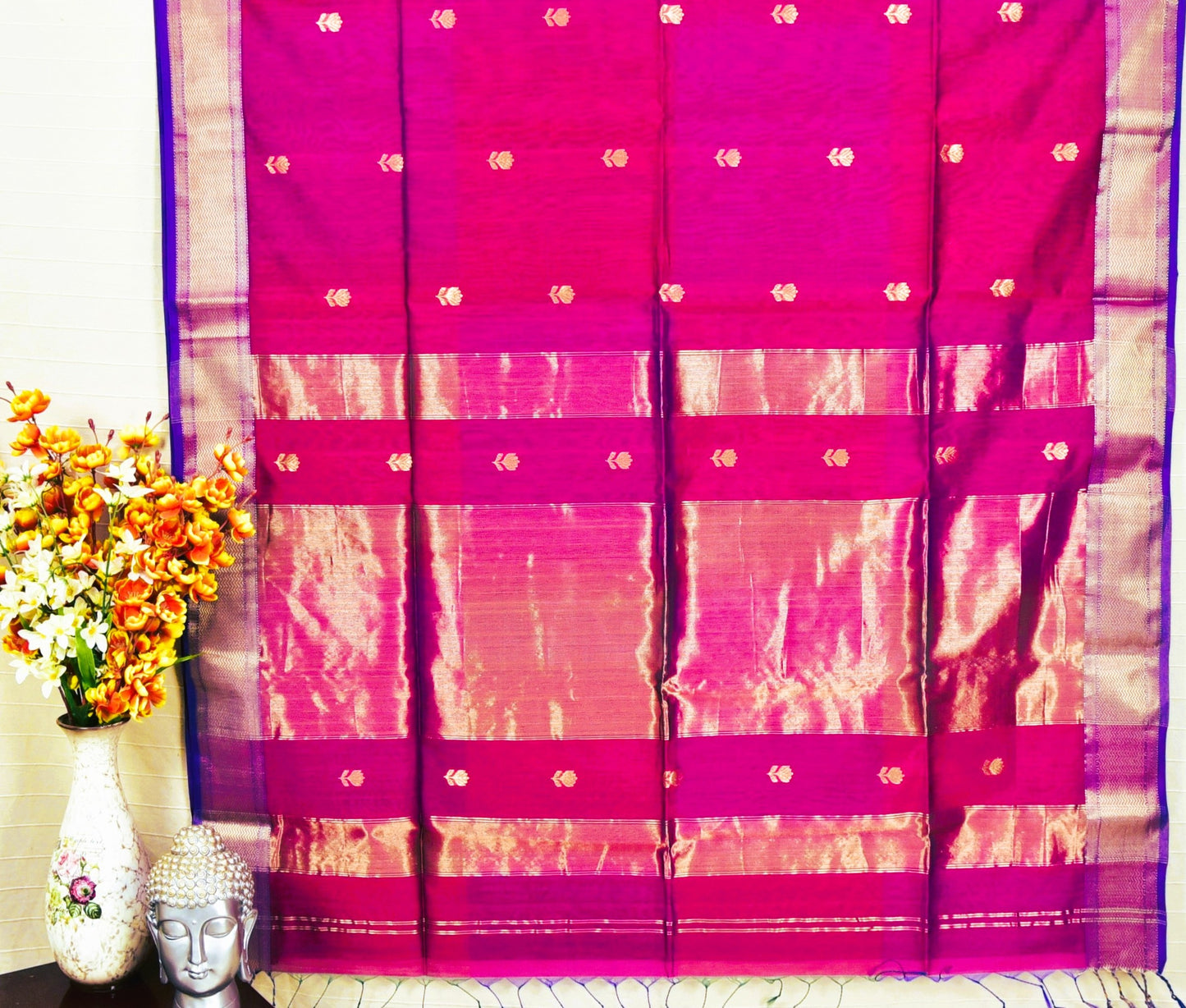 Graceful Crimson Maheshwari Silk Cotton Saree