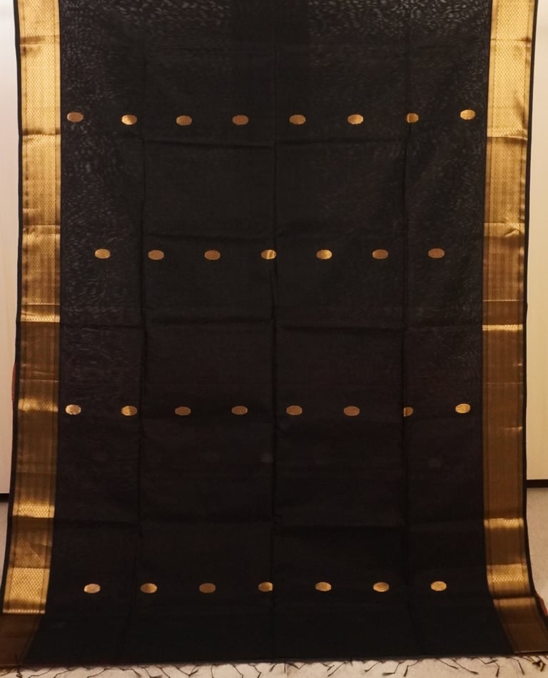 Classic Black and Red Traditional Handloom Maheshwari Saree