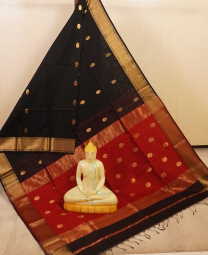 Classic Black and Red Traditional Handloom Maheshwari Saree