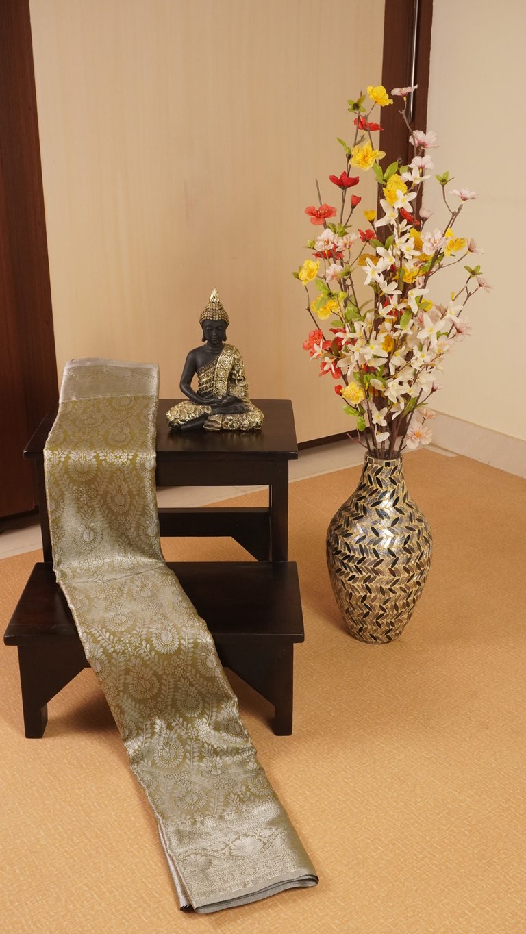 Silvery-green Semi Kanchivaram Tissue Silk Saree